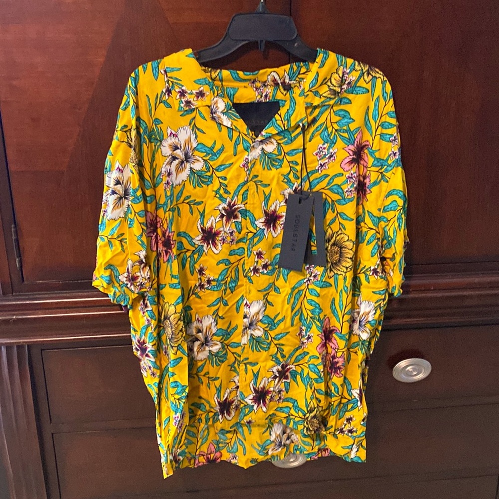 Men’s SOUL STAR England brand tropical inspired Hawaiian down shirt size XXL.